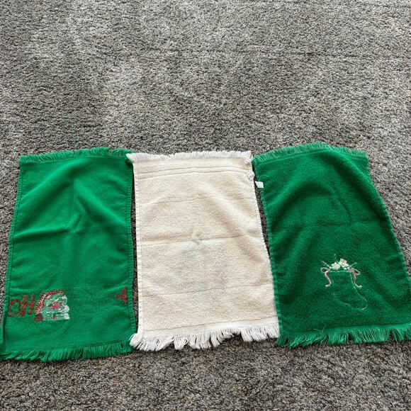 LOT of 3 Christmas Themed Hand Towels Reindeer Santa Claus Stocking & Poinsettia - Picture 7 of 11